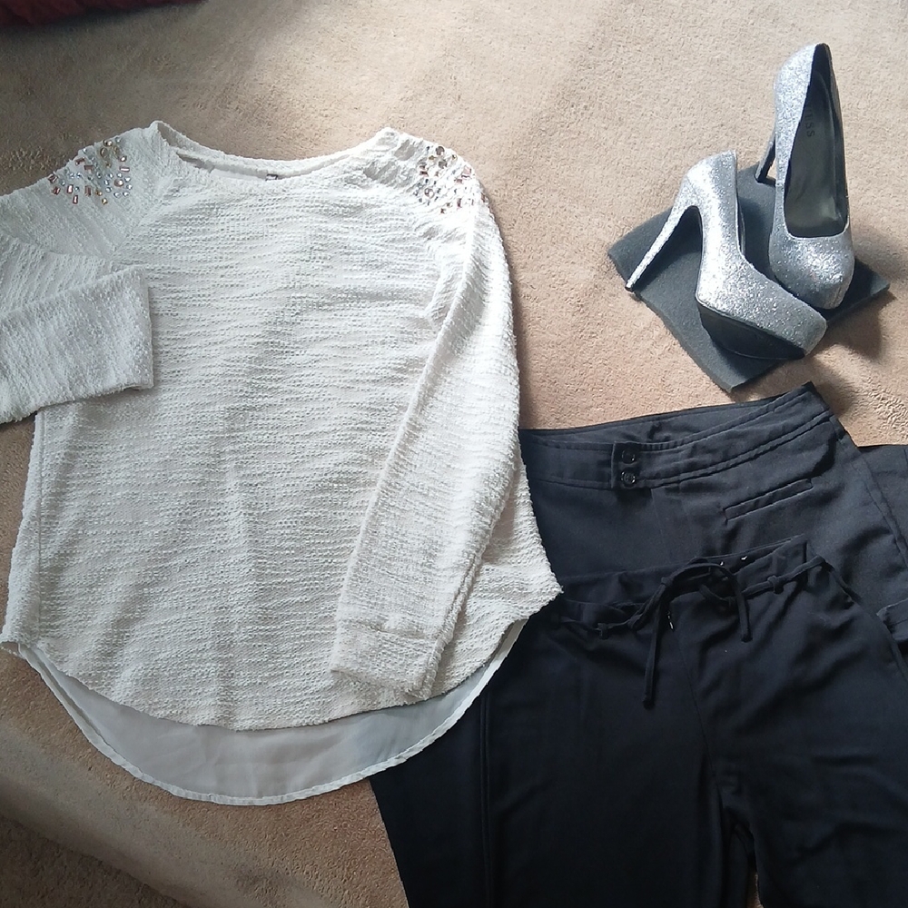Vanity White Textured Top